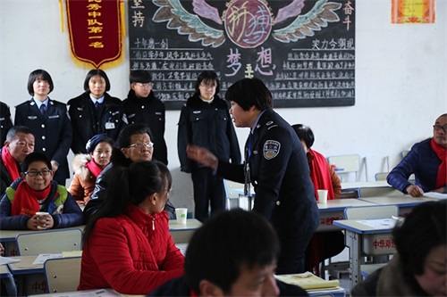 傳遞正能量！山東東營金盾司法學校隆重舉行期末表彰大會暨家長會